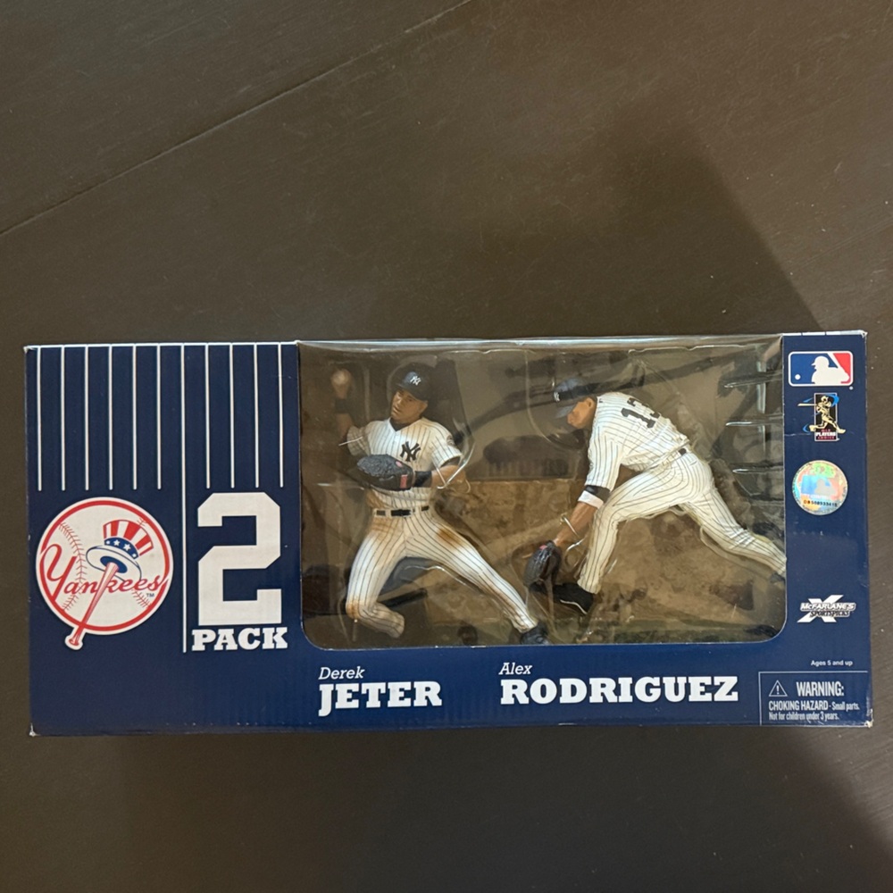 Yankees Jeter and Rodriguez Figurine Set